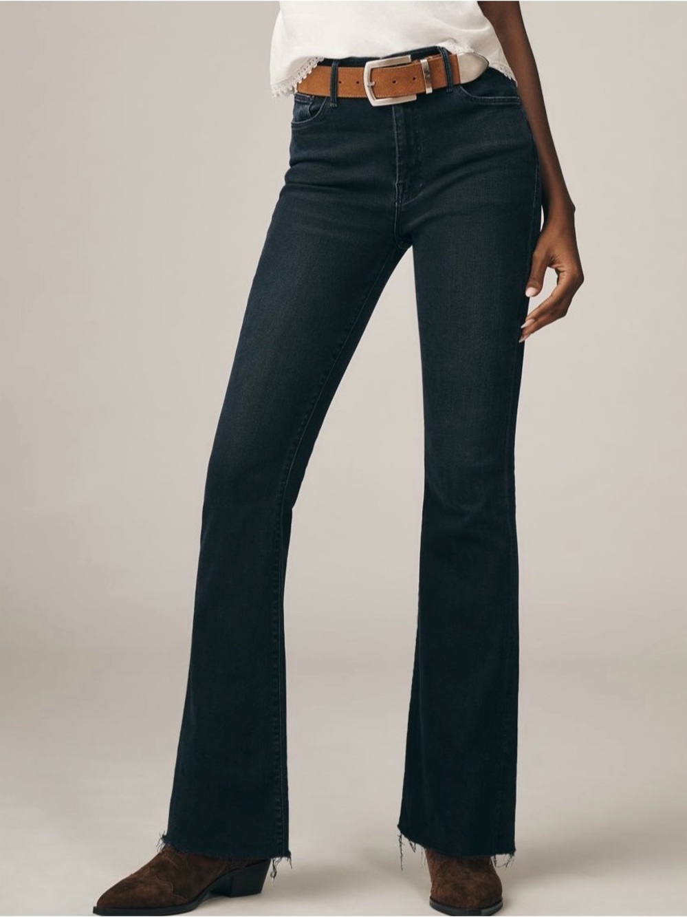 Mother Weekender Fray Mid rise Flare jeans size 26